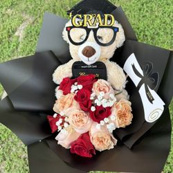 Arreglos Florales Para Graduación/ Flower Arrangements For Graduation 