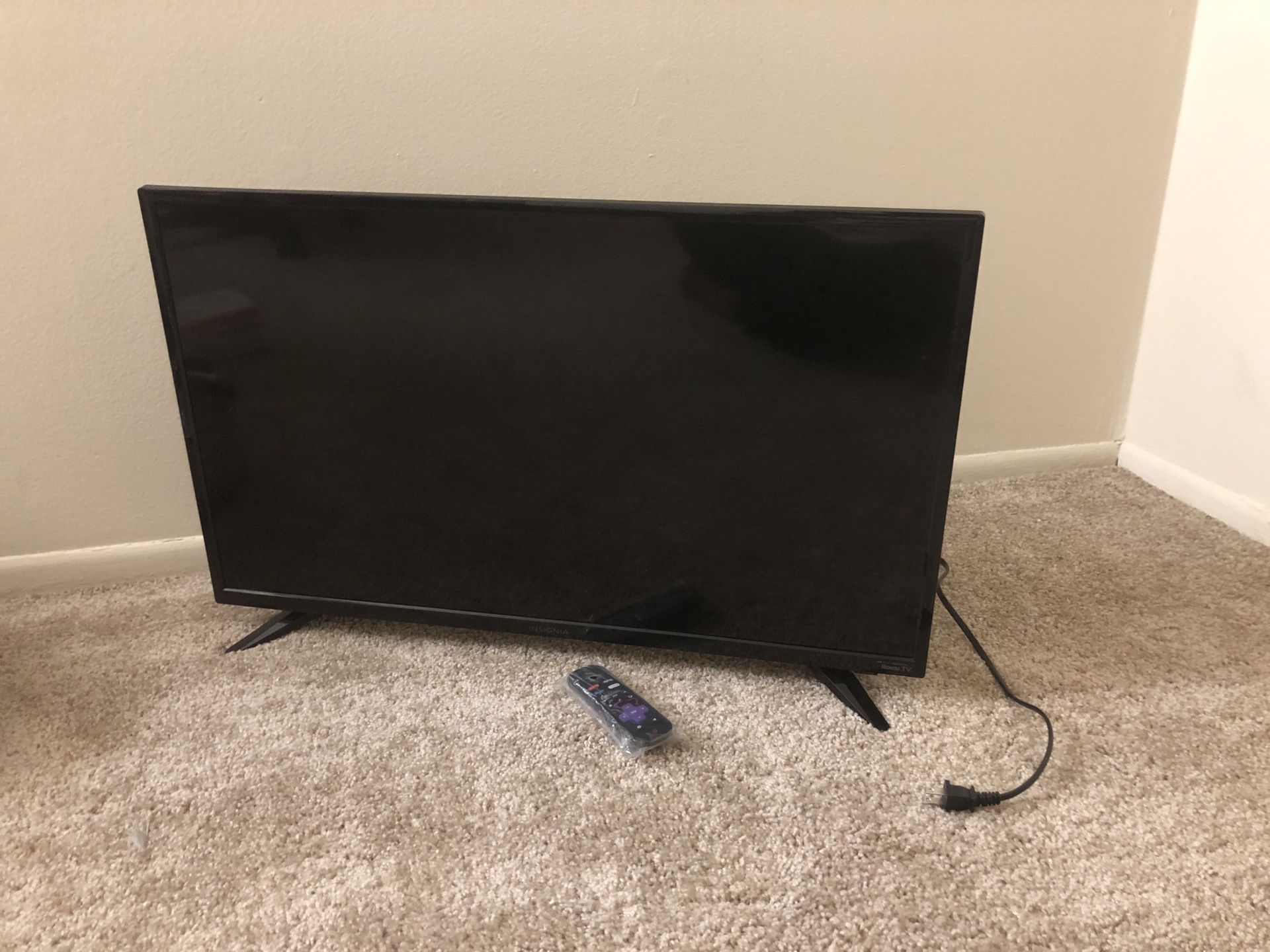 INSIGNIA Roku TV 32” inch for Sale in Mount Prospect, IL OfferUp