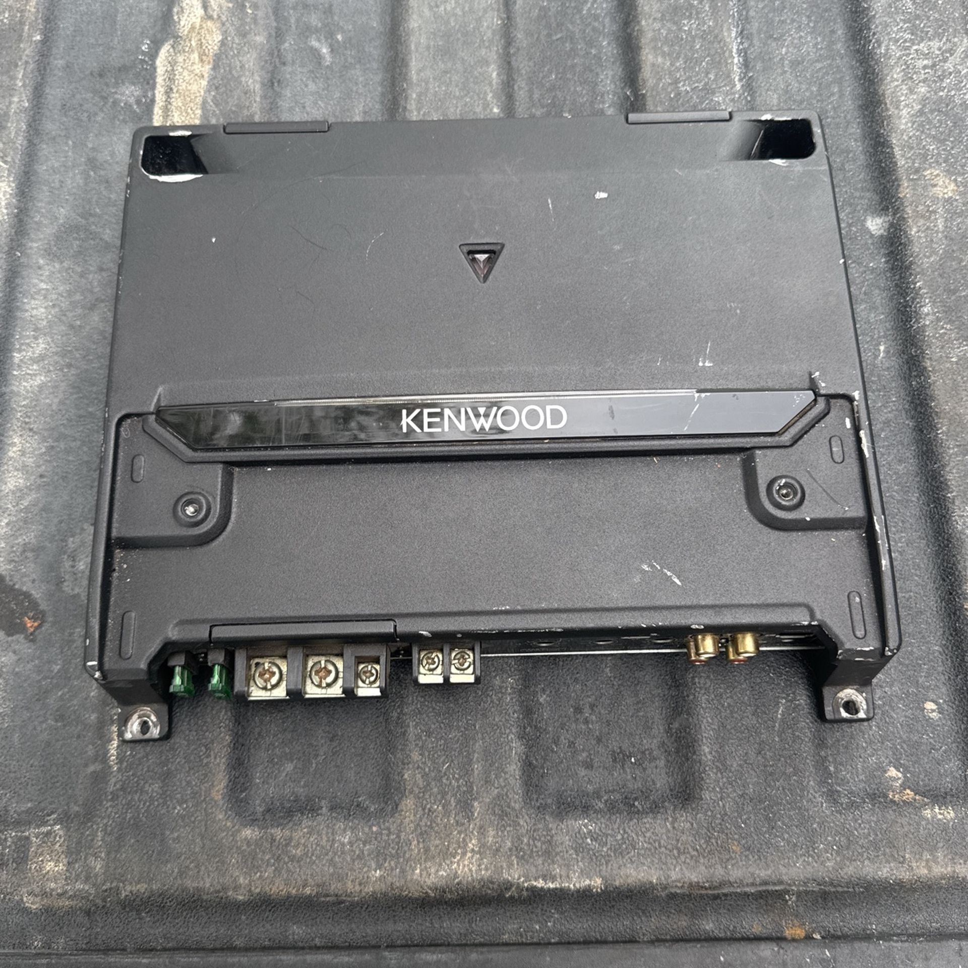 Kenwood Amplifier 1000watt