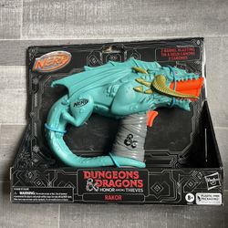 Nerf Dungeons & Dragons Rakor Blaster, 4 Elite 2.0 Darts D&D Movie