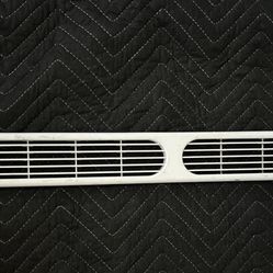 Frigidaire Refrigerator Toe Grille - White   Part # (contact info removed)01 