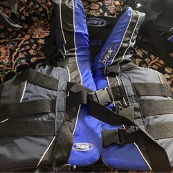 Life Jackets, Life Vests Adult Size 2XL/3XL New Or Used Once 3 Available $25 Each