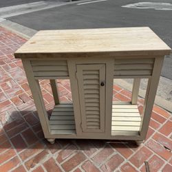 Islands Counter With Storage