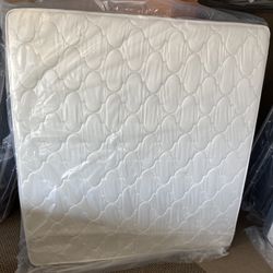 Brand New King Size Plush Mattress 