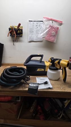 ELECTRIC HANDHELD PAINT SPRAYER USED 1 TIME
