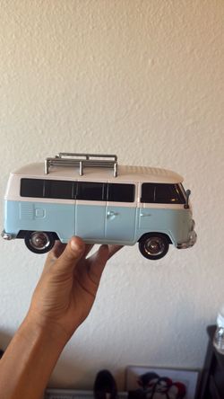 Light up Van speaker