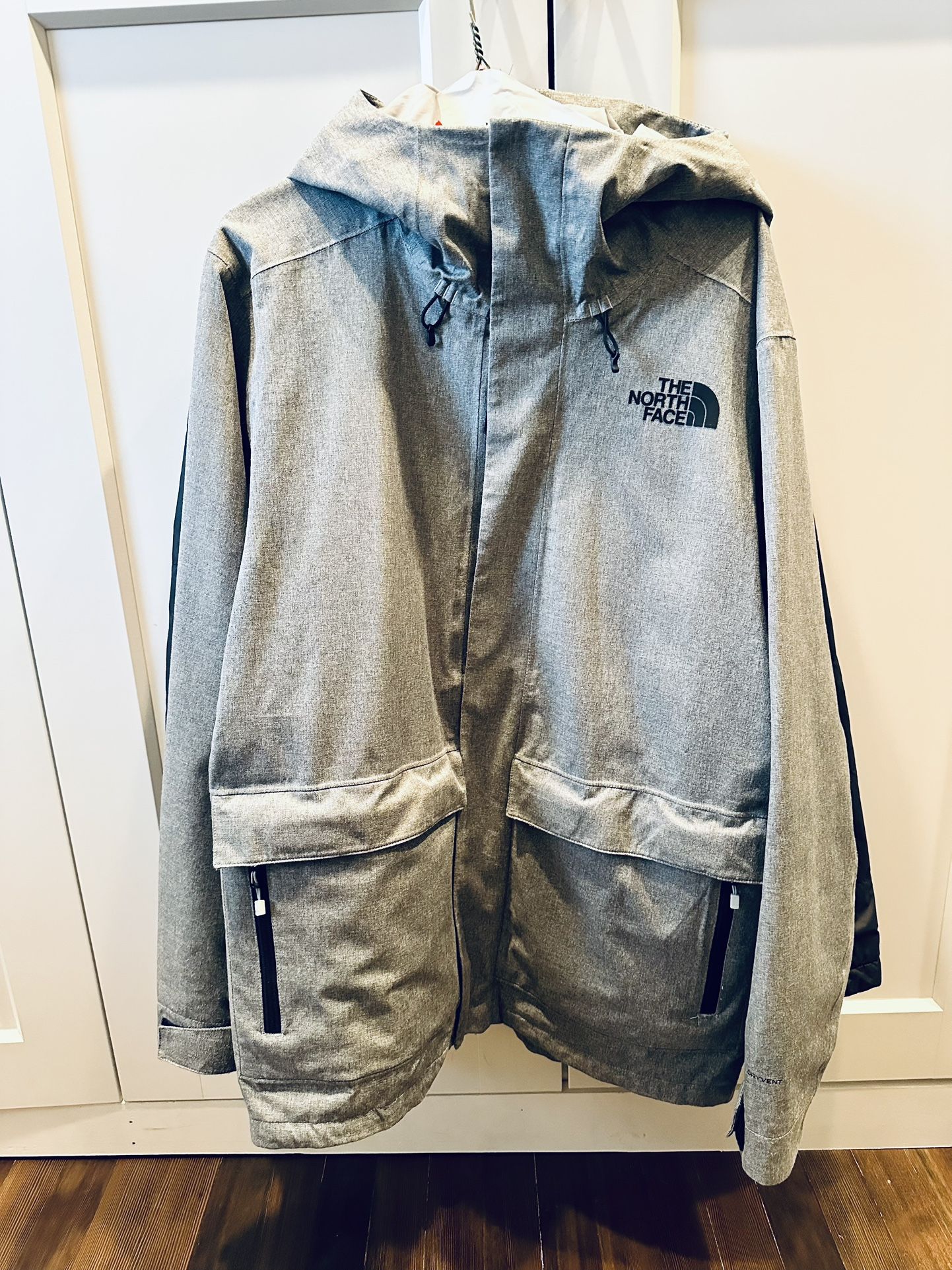 Men’s The North Face 3-in-1 Ski / Snowboard Jacket – Medium – Grey