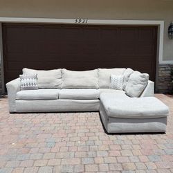 Rooms To Go Sectional