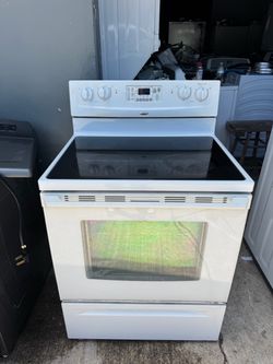Stove Good condición everything works fine