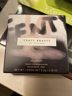 Fenty Beauty Trophy Wife Highlighter