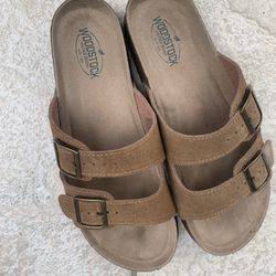 Sandalias
