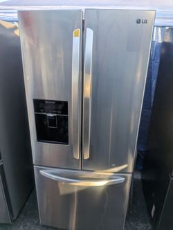 30" LG French door refrigerator/3 months of warranty and free local delivery