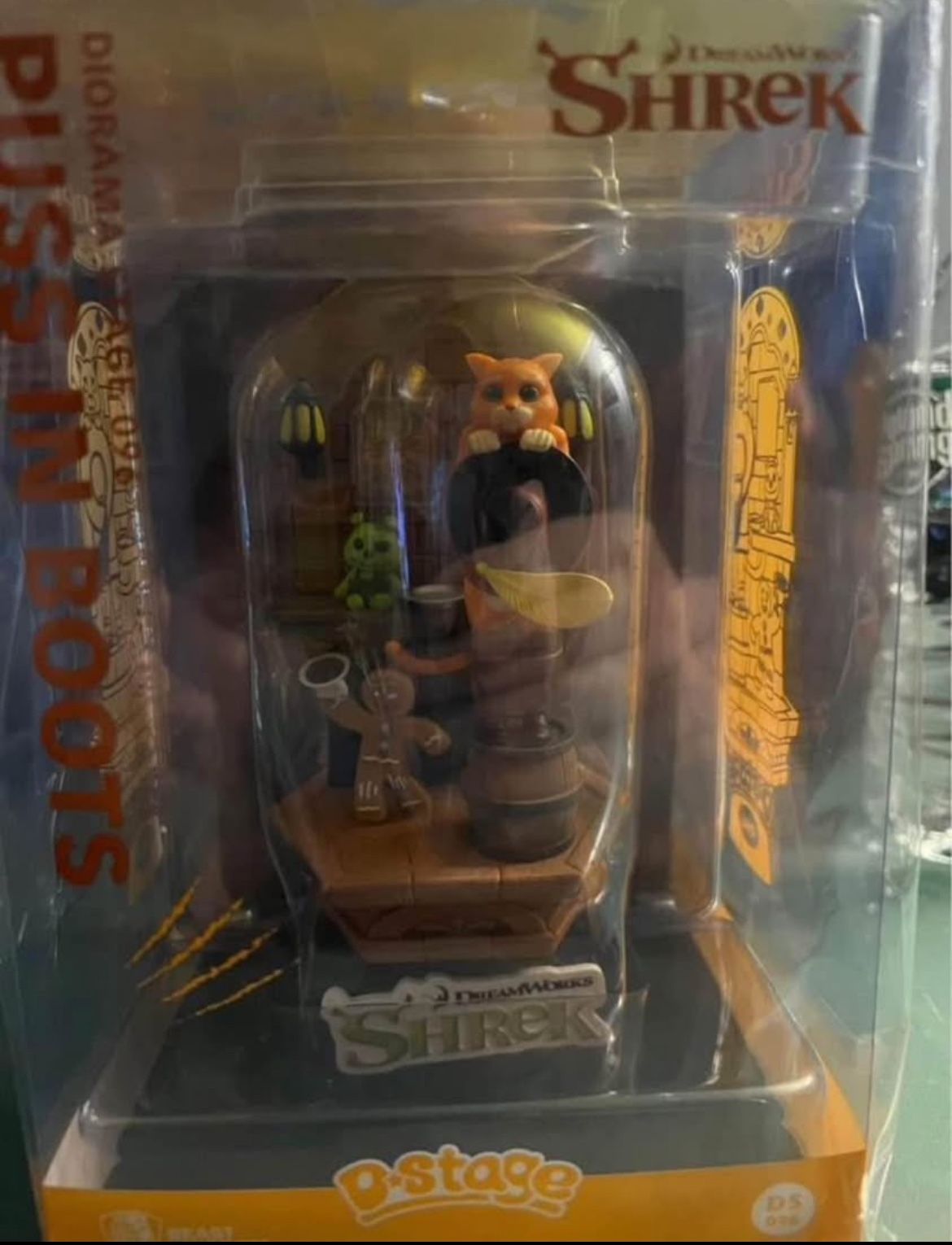 Beast Kingdom Shrek : Puss In Boots DS-096 D-Stage 6-inch Statue Multicolor