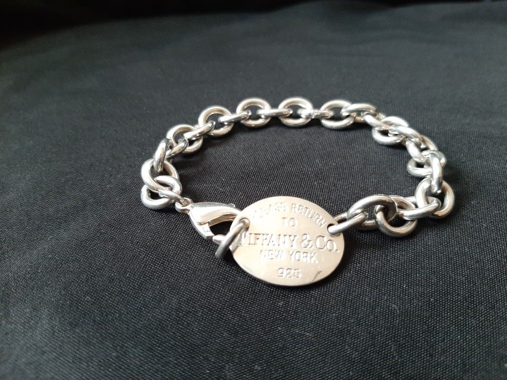 Please Return to Tiffany & Co 925 Oval Tag, 8" Bracelet