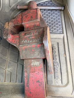 Columbian No. 604 Bench Vise