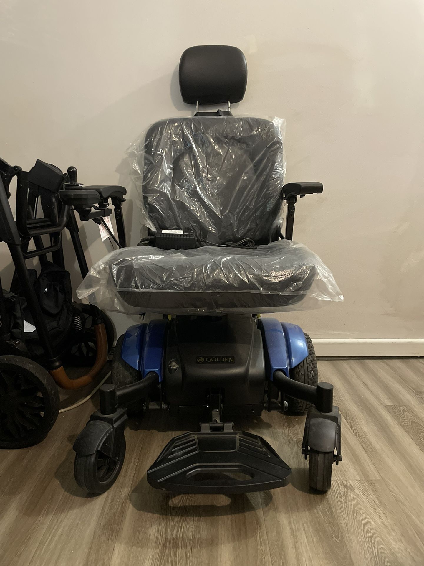 Electric wheelchair, Golden tech sport