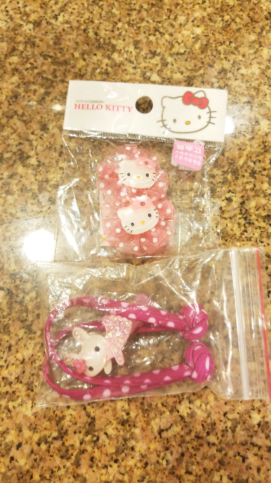 Hello Kitty hair accessories 4 pieces