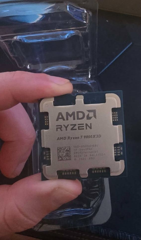 AMD Ryzen 7 9800X3D
