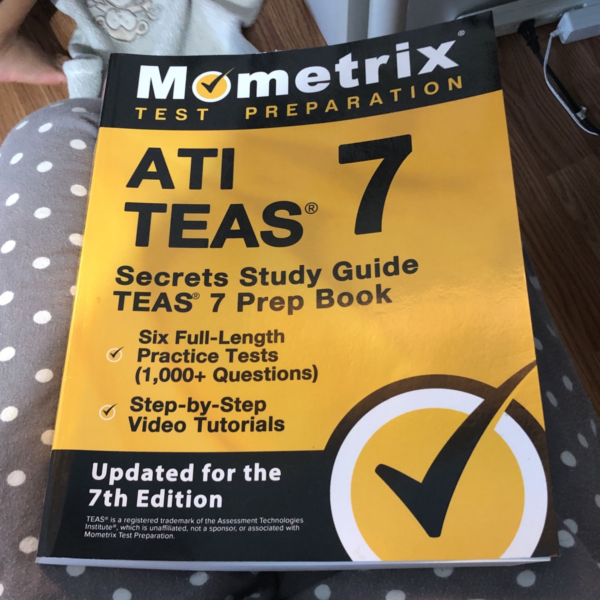ATI TEAS 7 Mometrix Prep Book