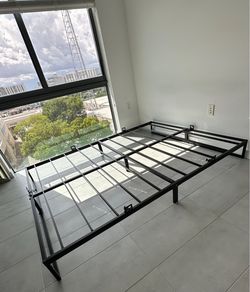 Black Metal queen bed frame