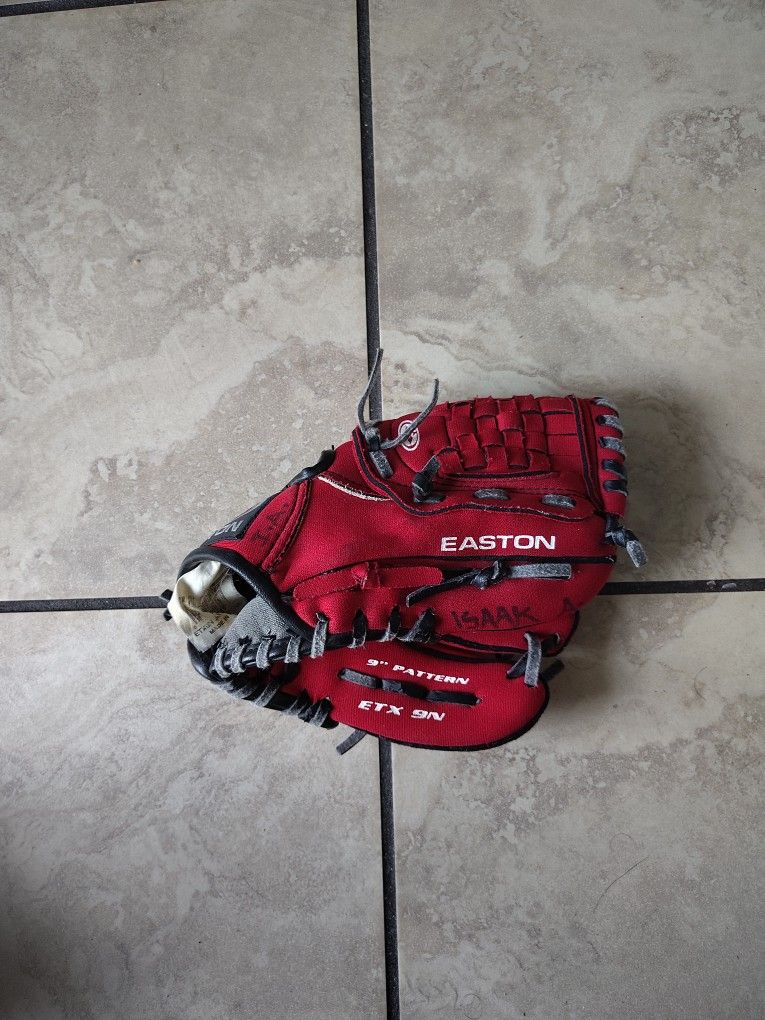 Easton Baseball Glove