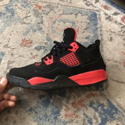 Jordan 4 Red Thunders