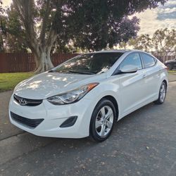 2013 Hyundai Elantra  GLS 