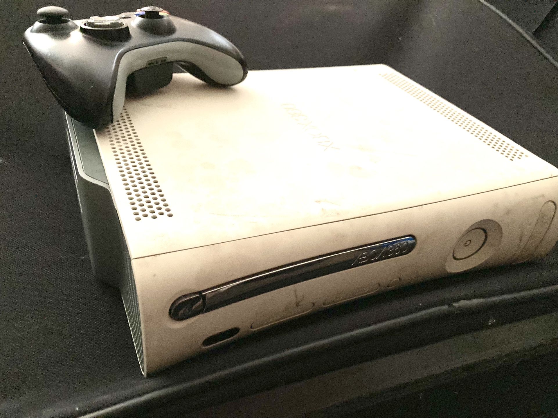 White Xbox 360