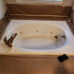 Jacuzzi Tub Reglazing 