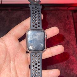 Apple Watch Series 4