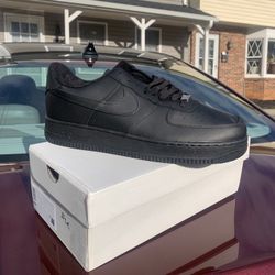AF1 Blk Lows size 6-13