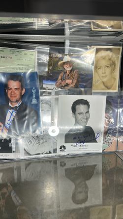 Signed Celebrity Autographs