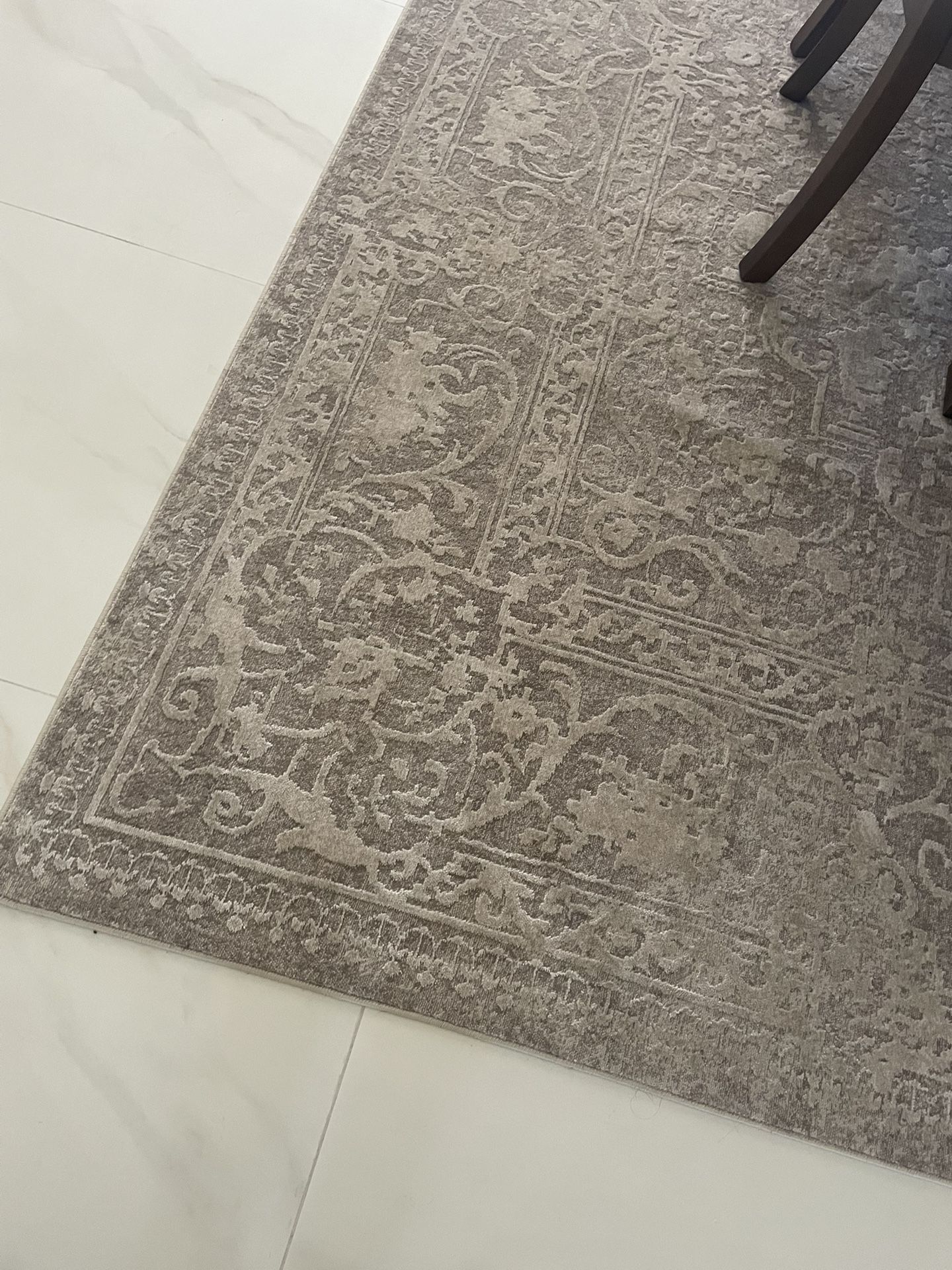 Rug (not Dining Table)