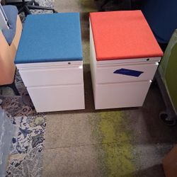 Herman Miller White Pedestal With Cushion And Let