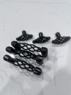 Door pulls/handles
