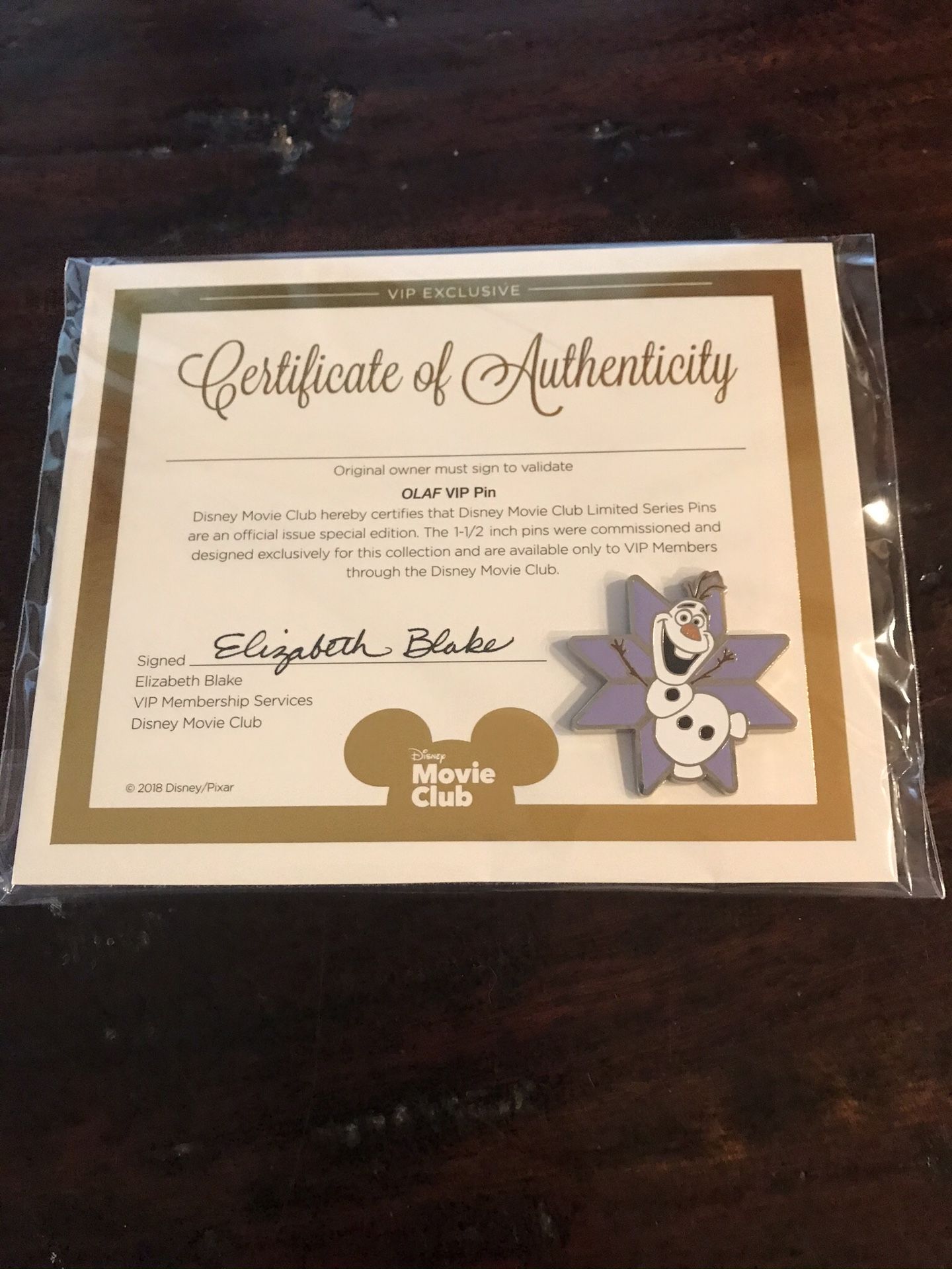 New Disney’s Olaf DMC Limited Edition Trading Pin and certificate