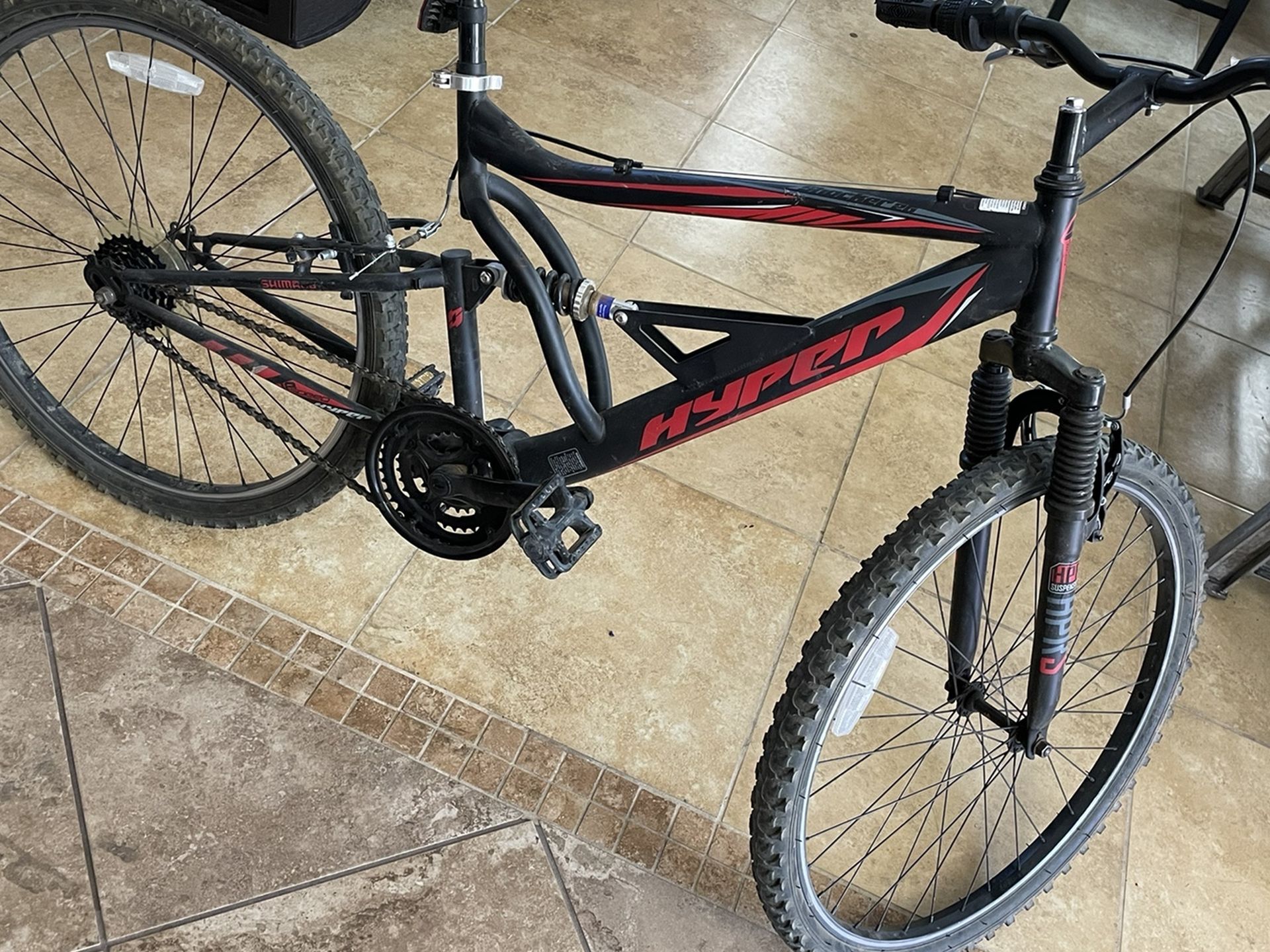 Hyper Shocker 26 Mountain Bike