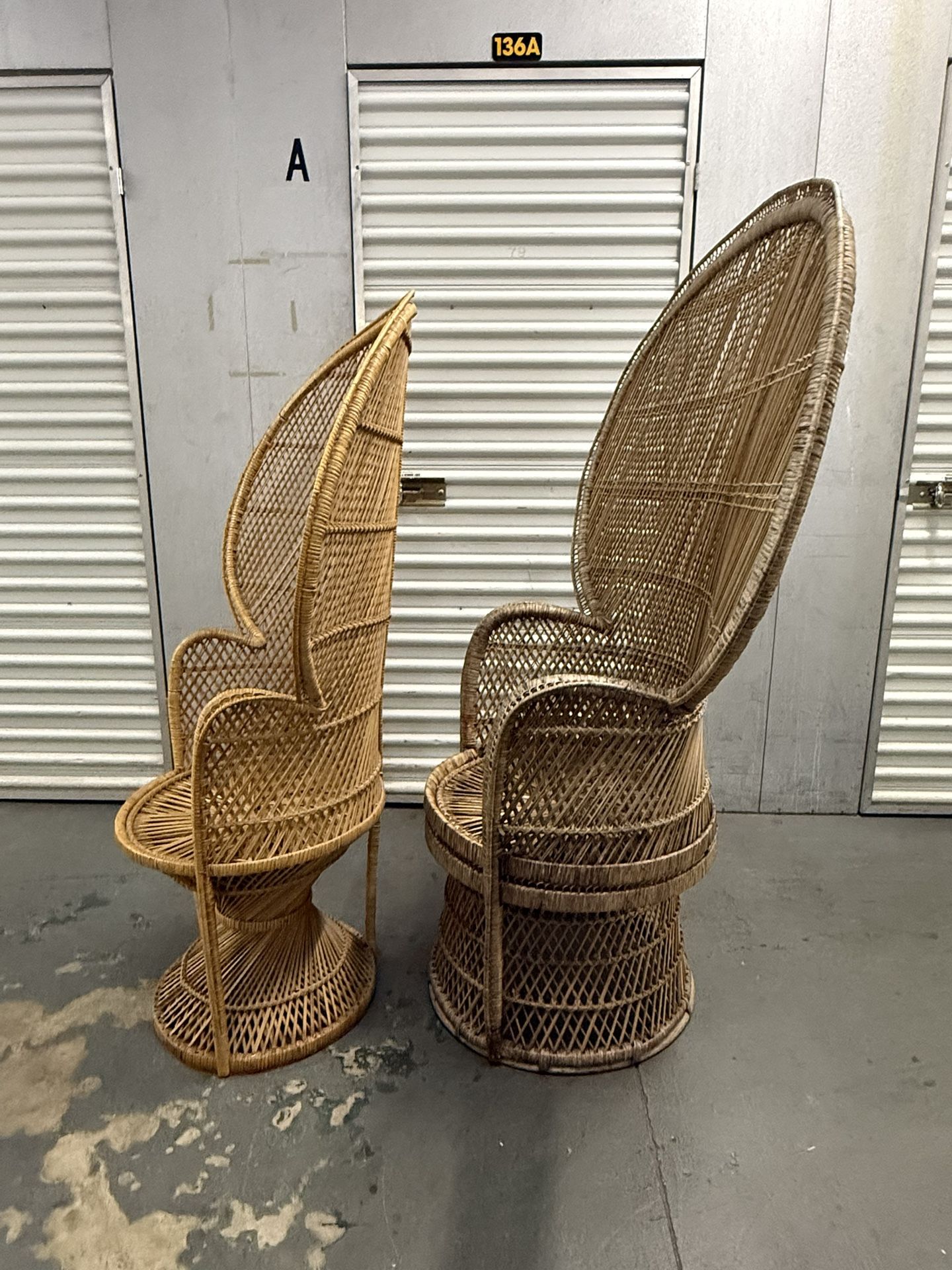 Medium Size Peacock Chair