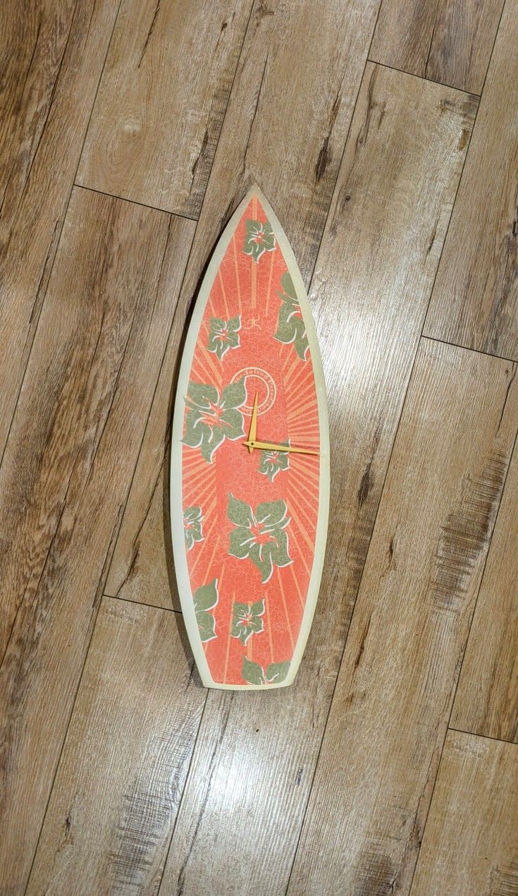 Vintage Island Paradise Wall Clock Surfboard Retro Orange Green