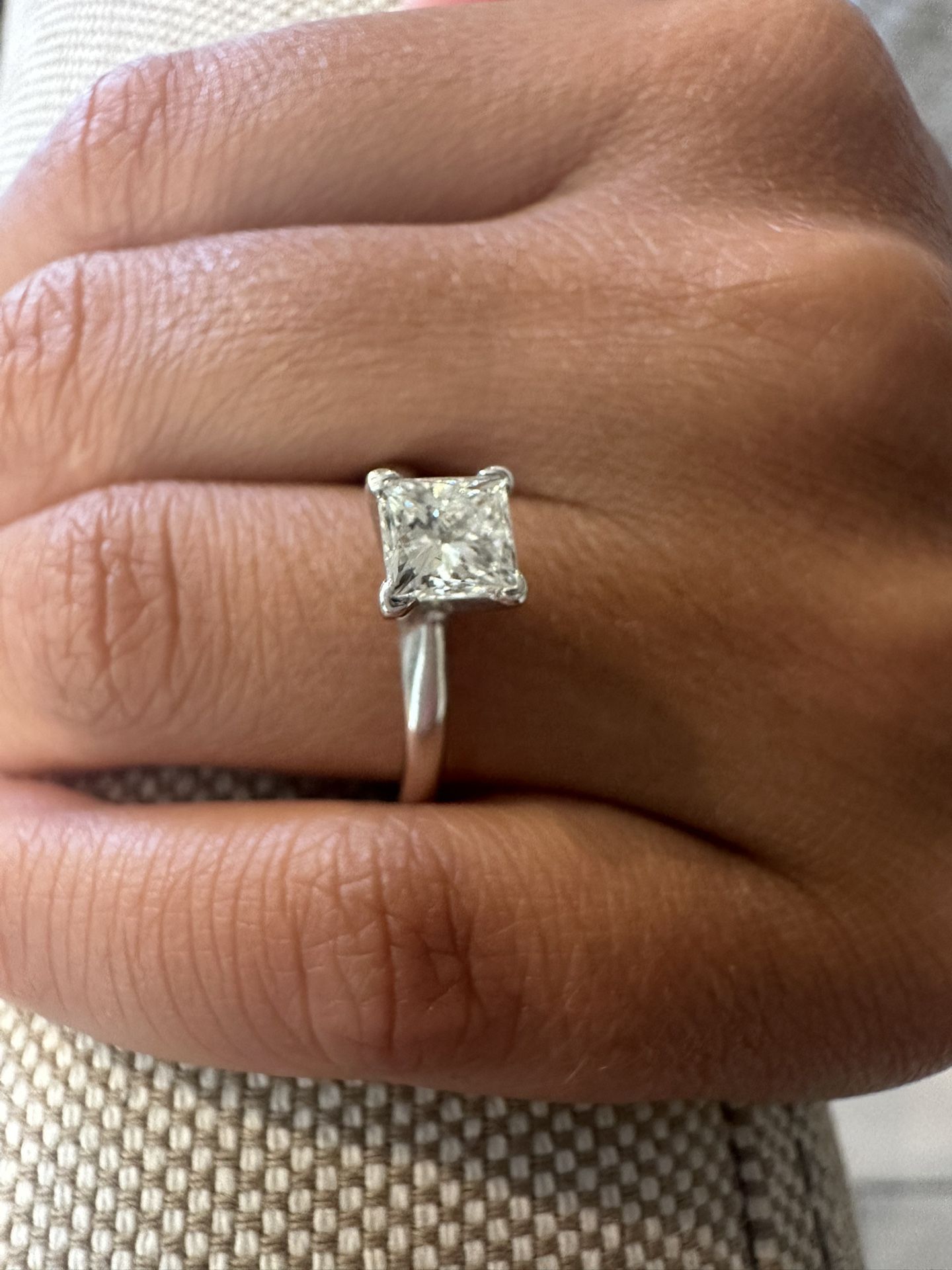 Beautiful 3/4 CTW White Gold Engagement Ring