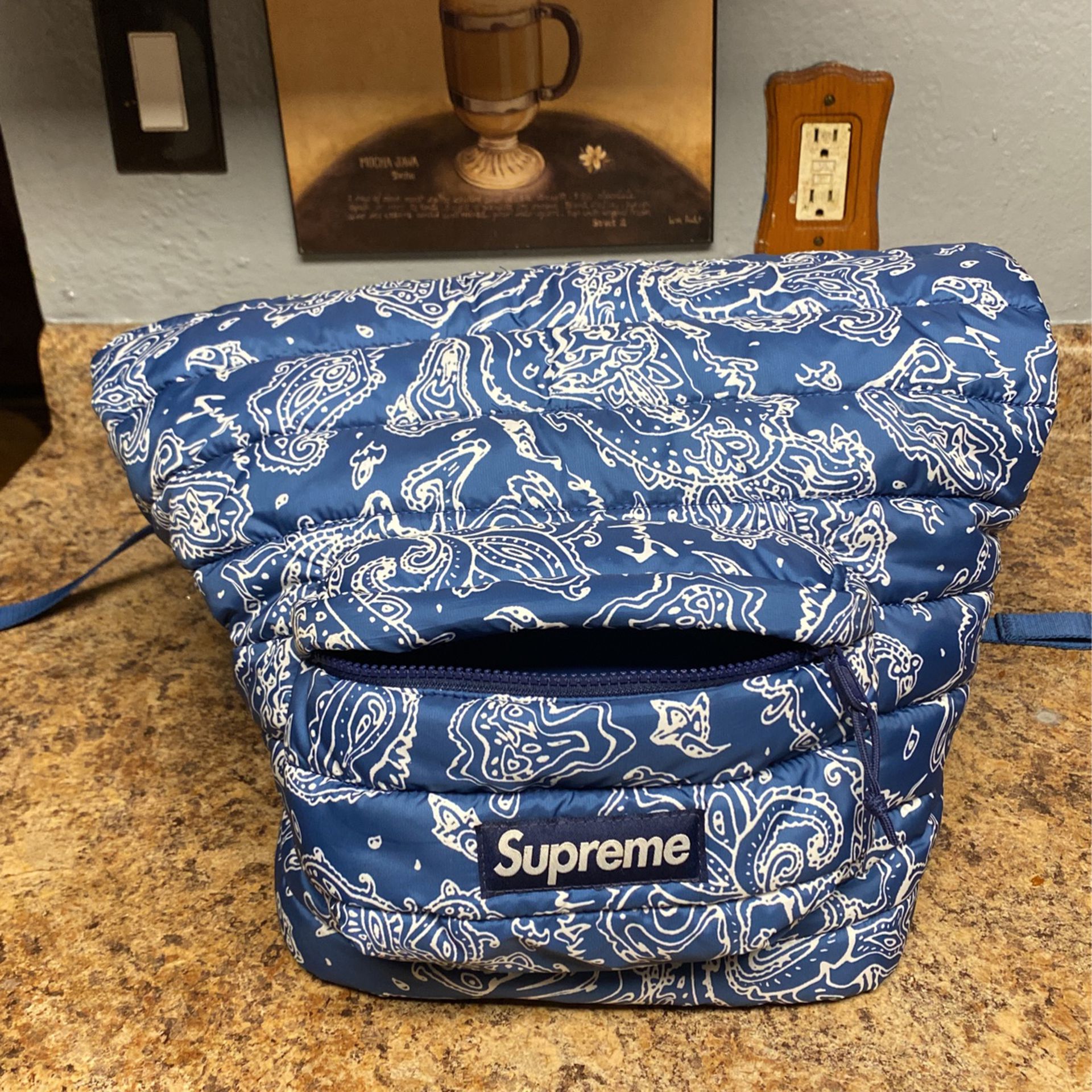 Limited Edition Supreme Bag for Sale in Bellflower, CA - OfferUp