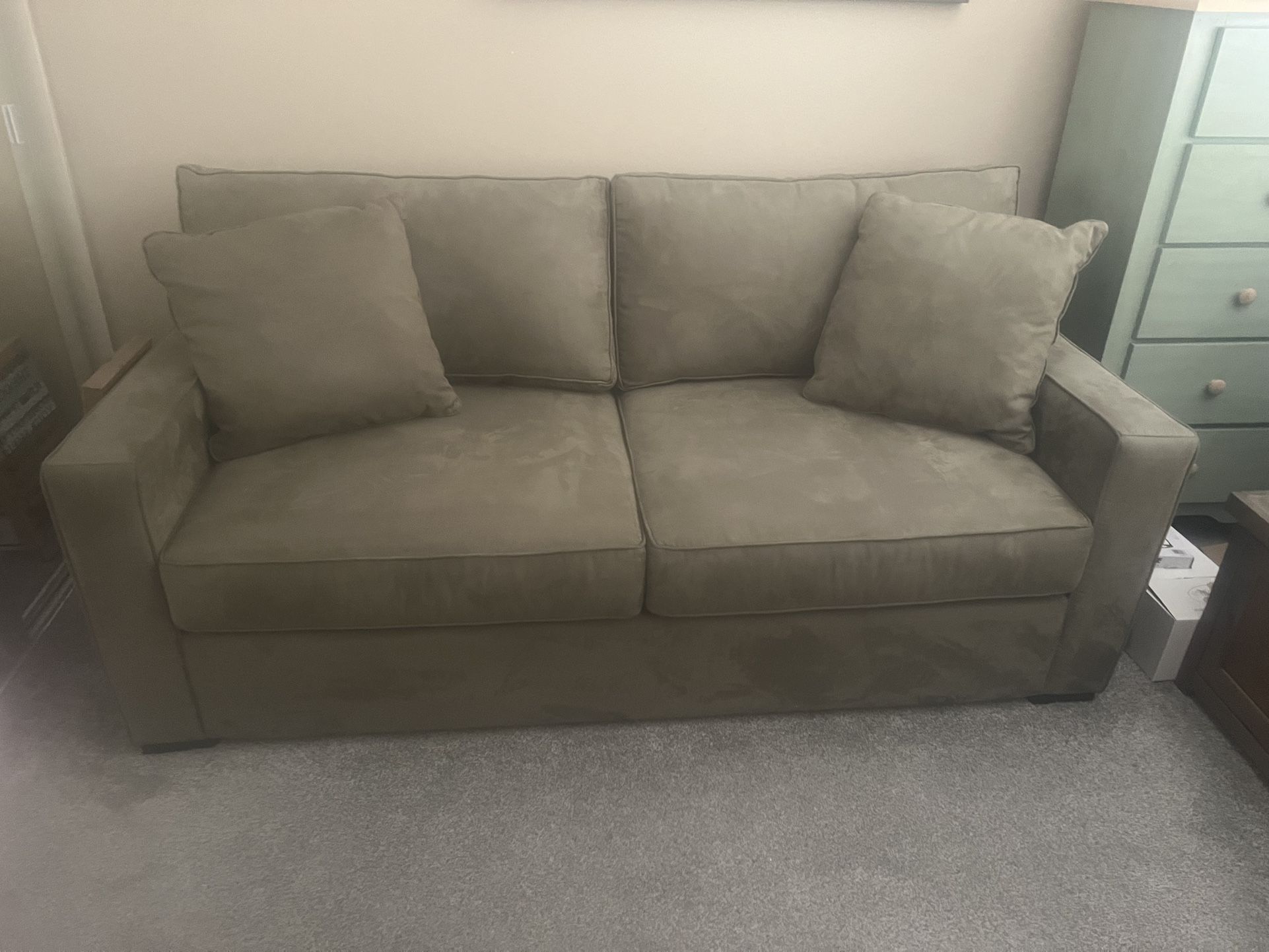 Couch With Hide A Bed