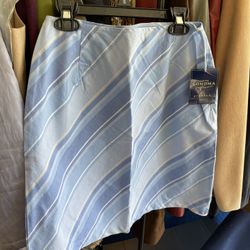 New Girl’s Women’s Sonoma Skirt Size 4