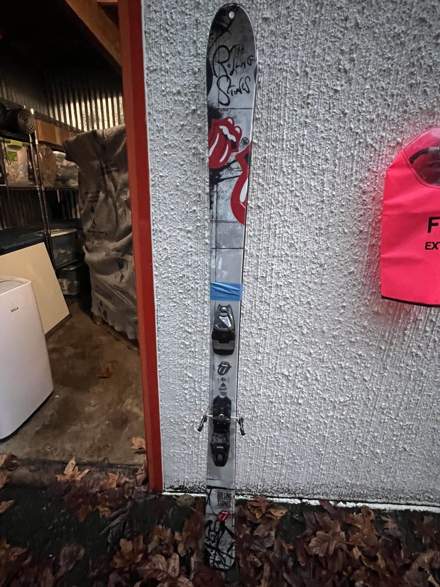 K2 Side Show Skis (Rolling Stones) for Sale in Seattle, WA