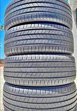 235 55 19 Michelin Tires Con Excelente calidad Las 4