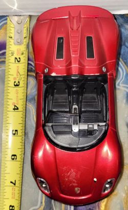 918 ** porsche spyder Plastic 1:24 chinese made R/C with no remote or battery cover