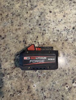 M18 18V Lithium-Ion REDLITHIUM FORGE XC 8.0 Ah Battery Pack