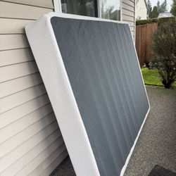 FREE Queen mattress Foundation 