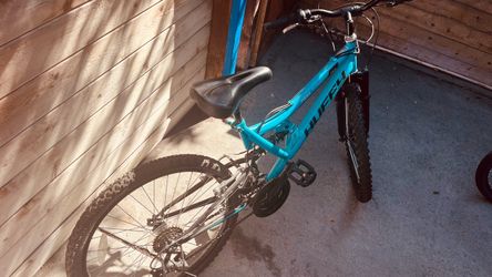 Bicicleta BMX y Bicicleta de Montaña Huffy en excelente estado