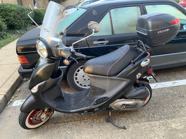 2009 genuine scooter